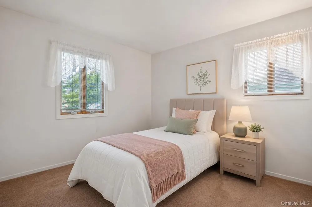 2718 Riverside Drive Wantagh, NY 11793