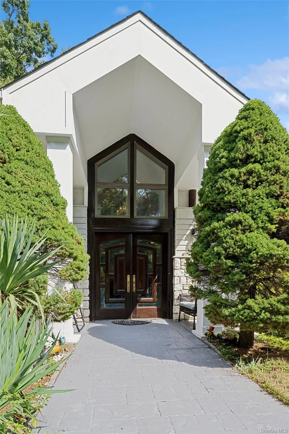 1 Engineers Road Roslyn, NY 11576