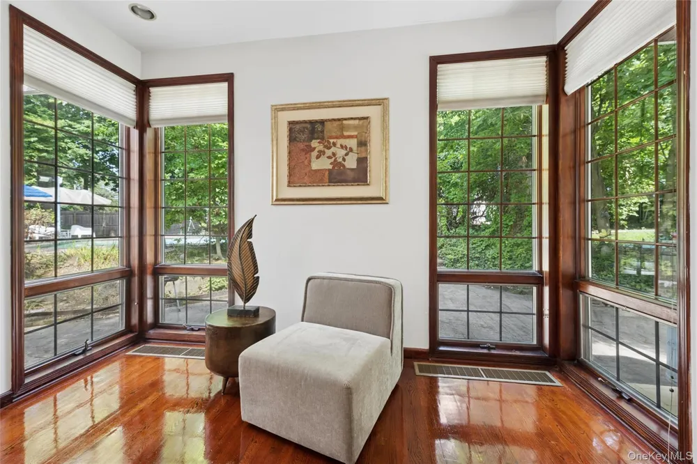 1 Engineers Road Roslyn, NY 11576