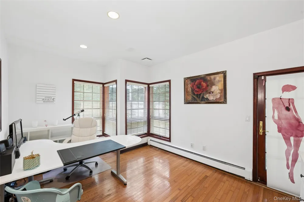 1 Engineers Road Roslyn, NY 11576