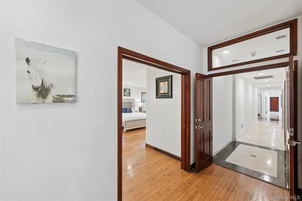 1 Engineers Road Roslyn, NY 11576