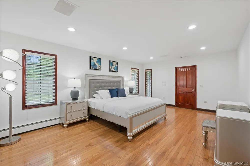 1 Engineers Road Roslyn, NY 11576