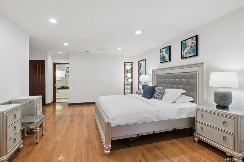 1 Engineers Road Roslyn, NY 11576