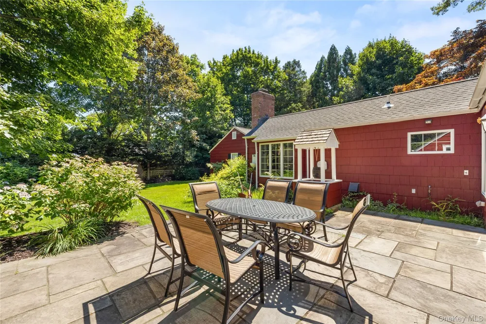 3500 Pine Neck Road Southold, NY 11971