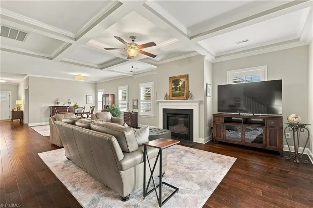 1009 Beechcrest Drive Kernersville, NC 27284