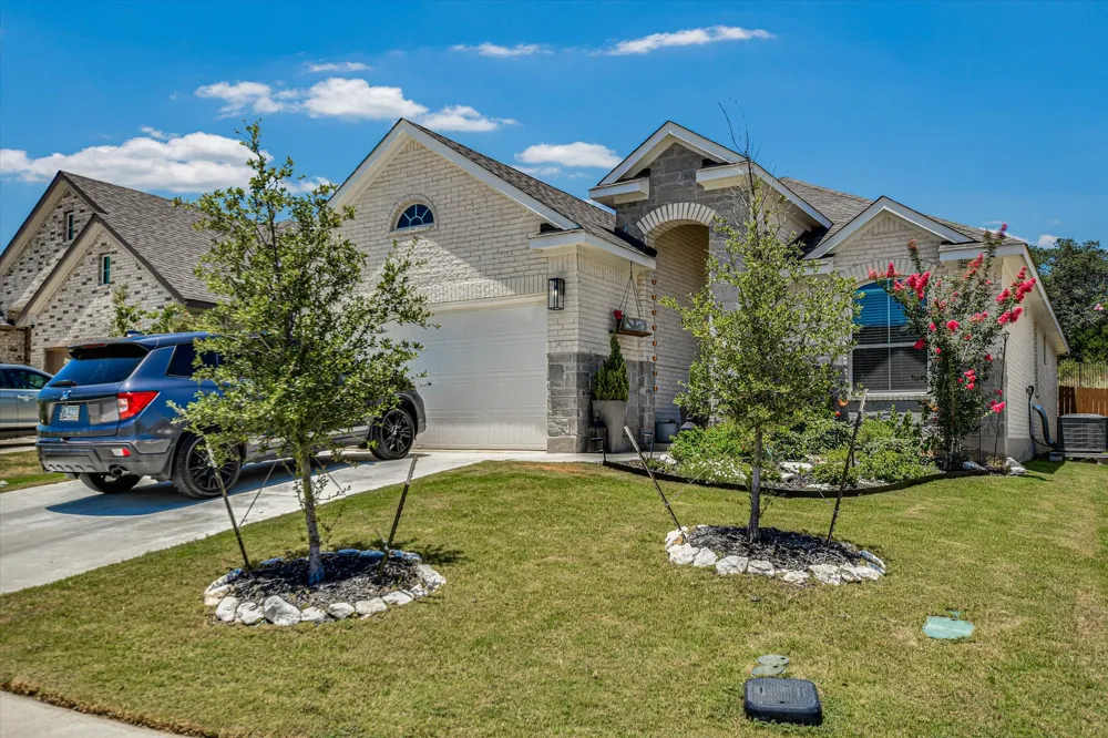 972 Leaning Oak Lane Georgetown, TX 78628