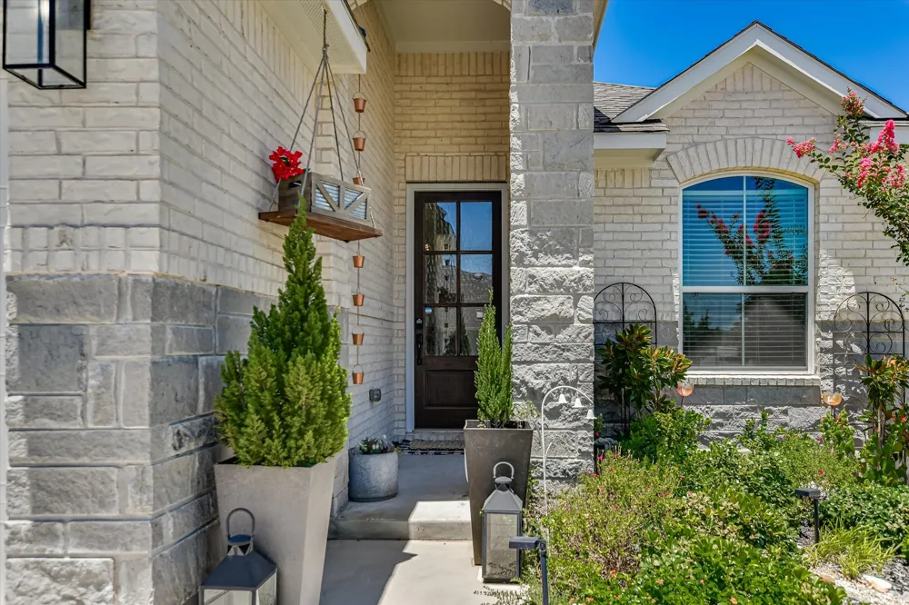 972 Leaning Oak Lane Georgetown, TX 78628