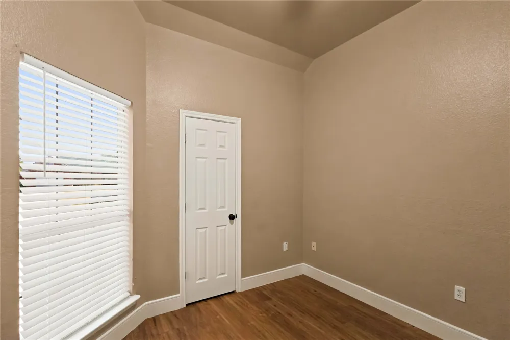627 Brenna Road Waxahachie, TX 75165