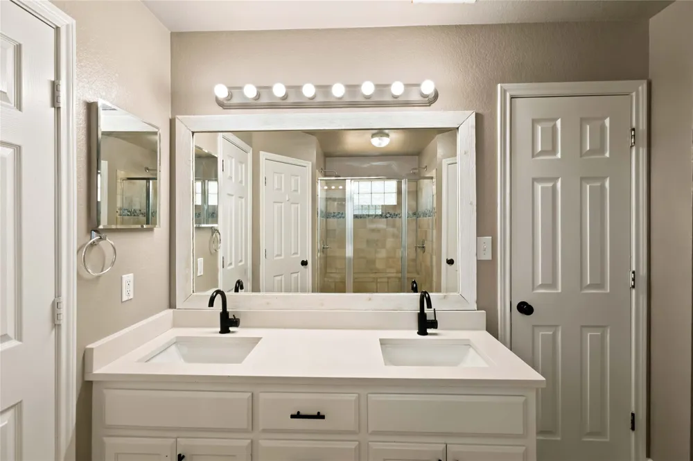 627 Brenna Road Waxahachie, TX 75165