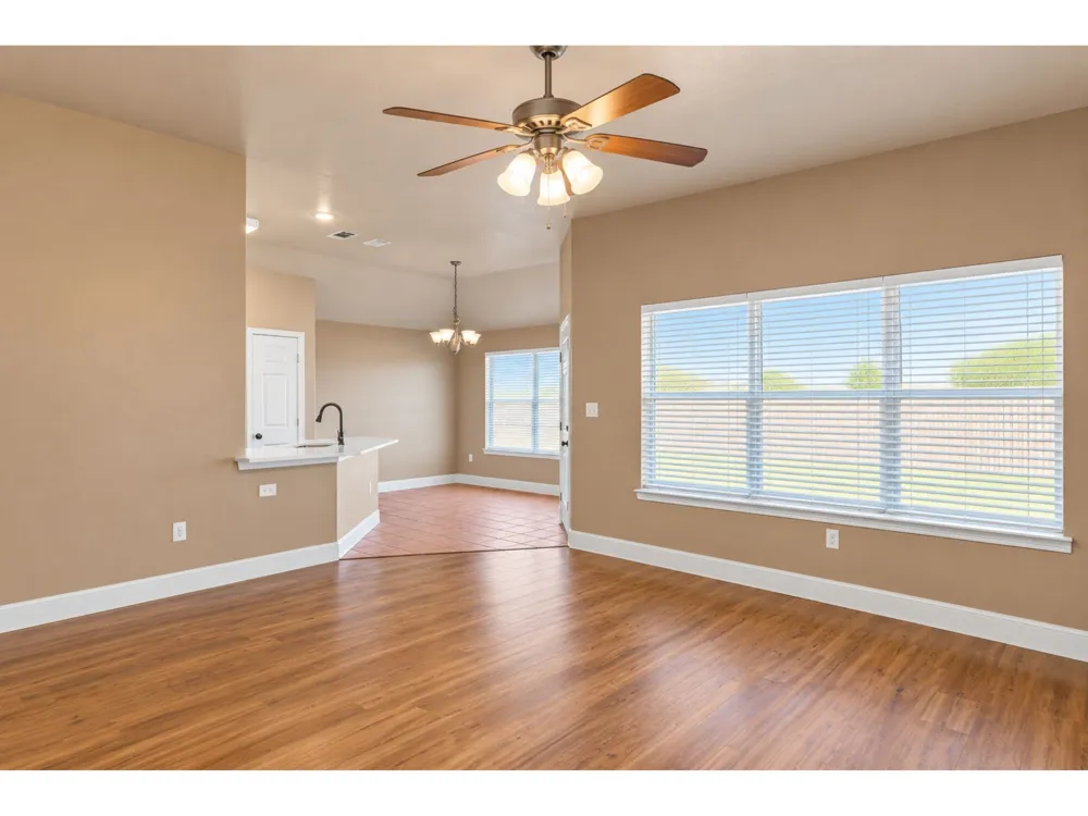 627 Brenna Road Waxahachie, TX 75165