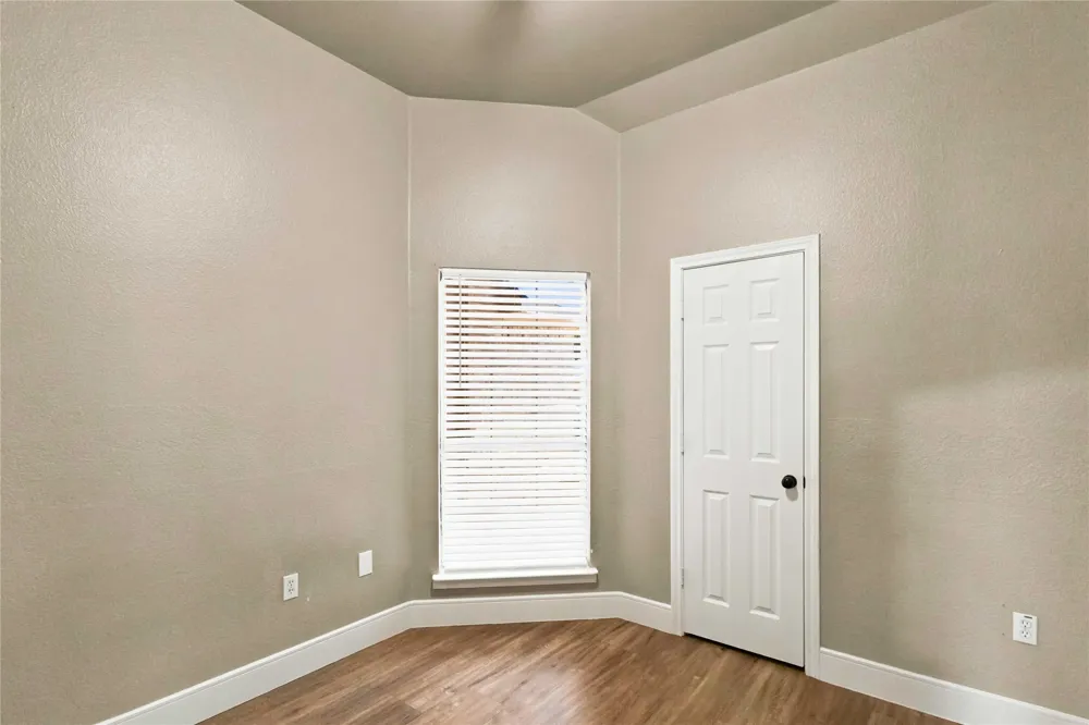 627 Brenna Road Waxahachie, TX 75165