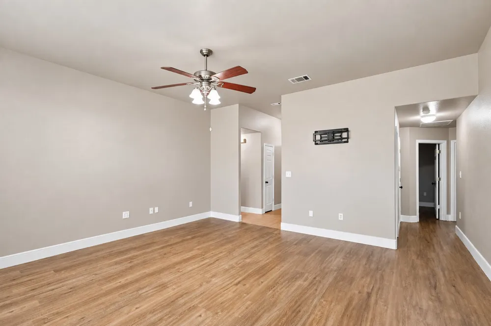 627 Brenna Road Waxahachie, TX 75165