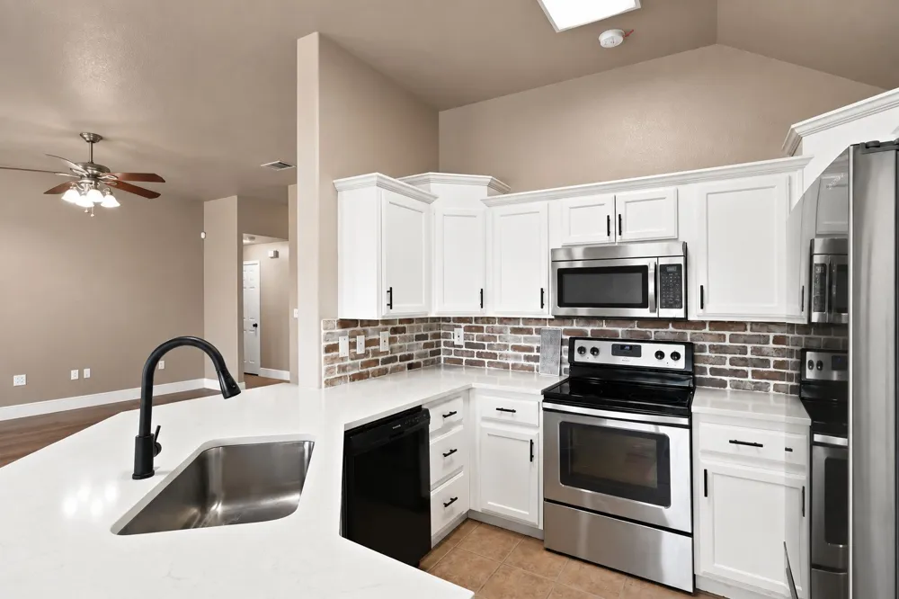 627 Brenna Road Waxahachie, TX 75165
