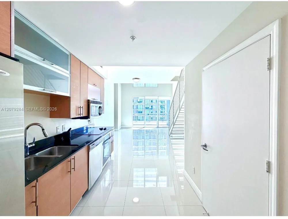 60 SW 13th St #1808 Miami, FL 33130