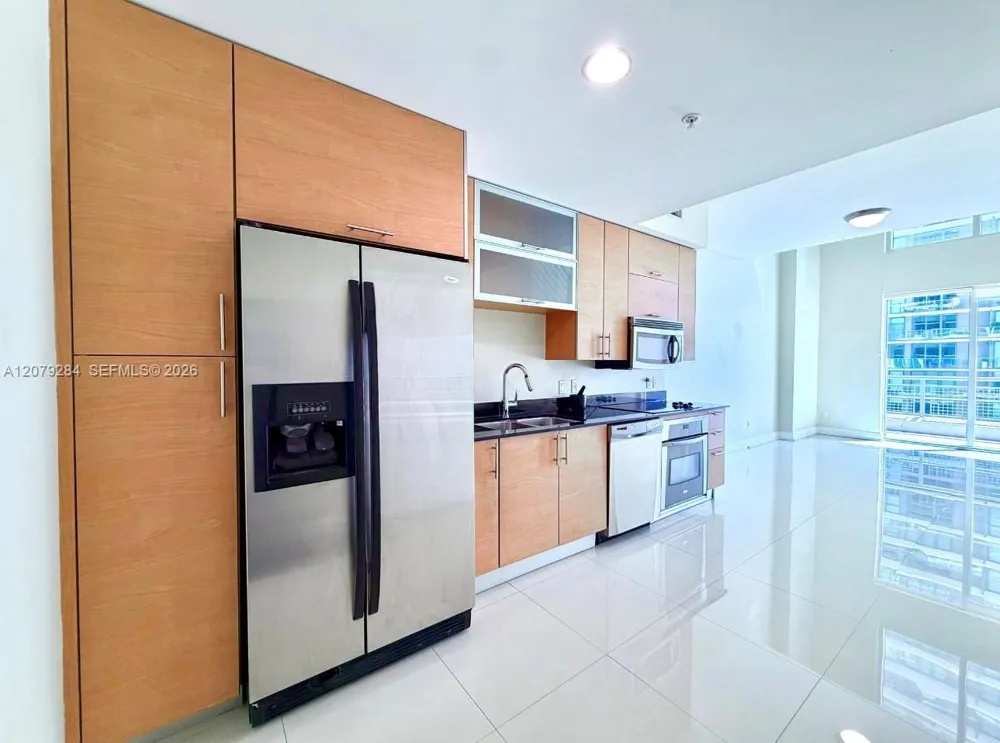 60 SW 13th St #1808 Miami, FL 33130