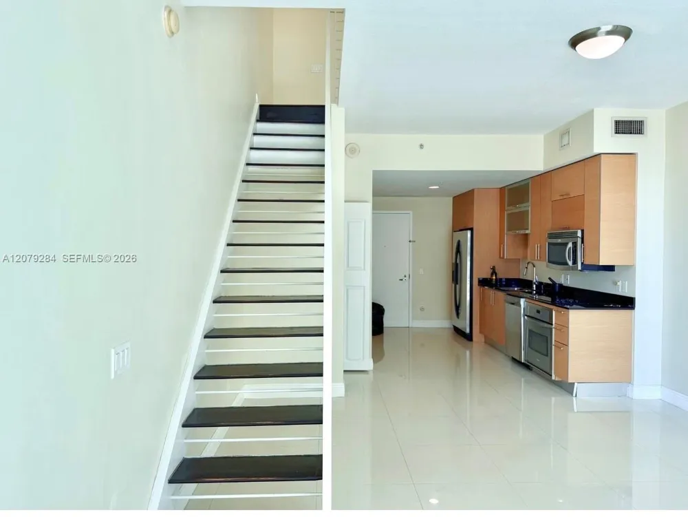 60 SW 13th St #1808 Miami, FL 33130