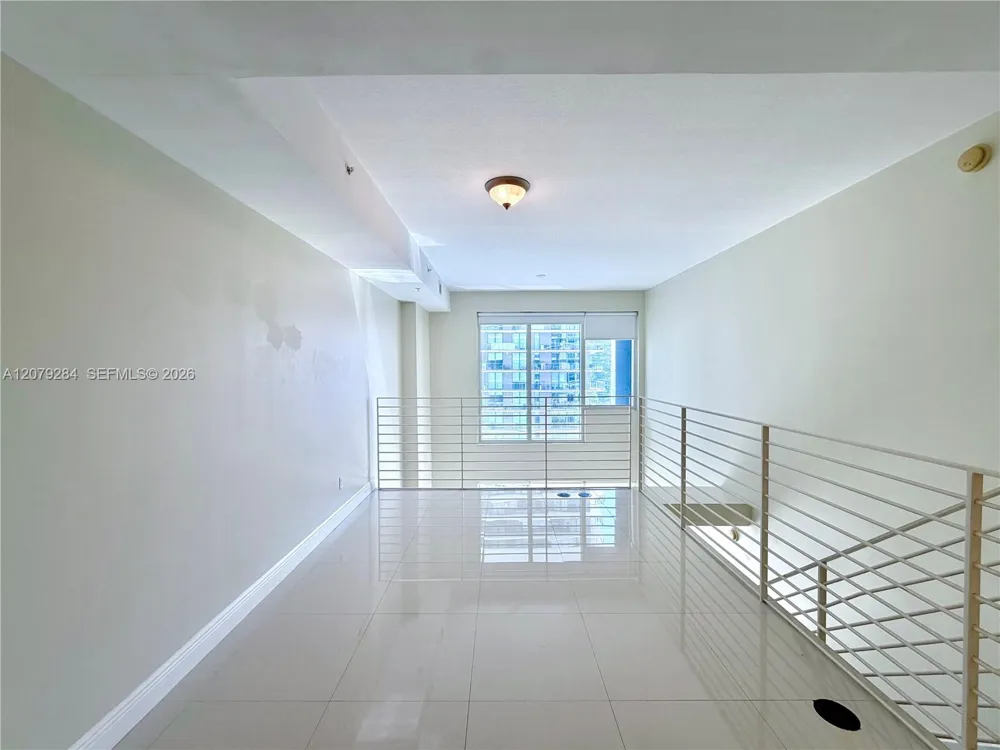 60 SW 13th St #1808 Miami, FL 33130