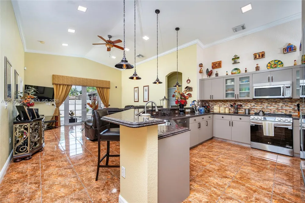 13149 SW 24th St Miramar, FL 33027