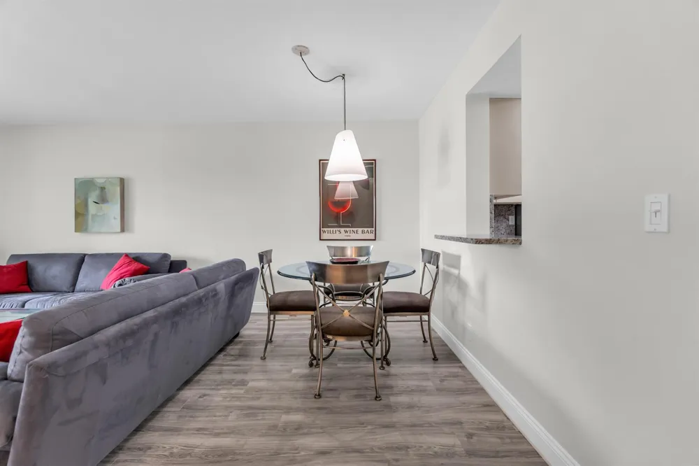 7267 HUNTINGTON LANE #403 Delray Beach, FL 33446