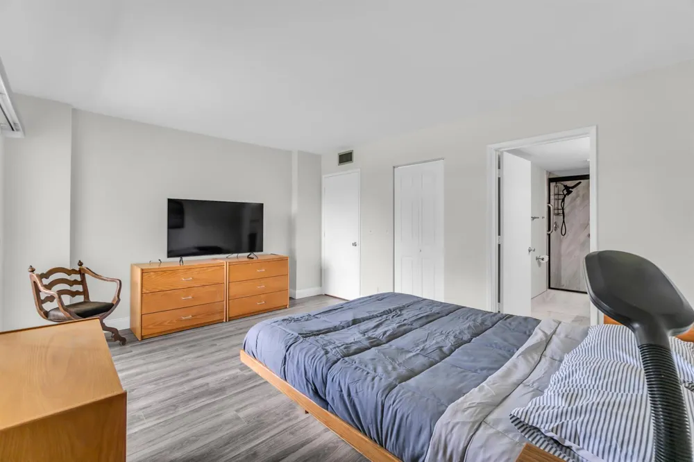 7267 HUNTINGTON LANE #403 Delray Beach, FL 33446
