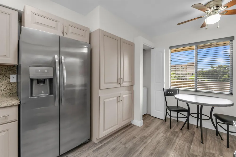 7267 HUNTINGTON LANE #403 Delray Beach, FL 33446