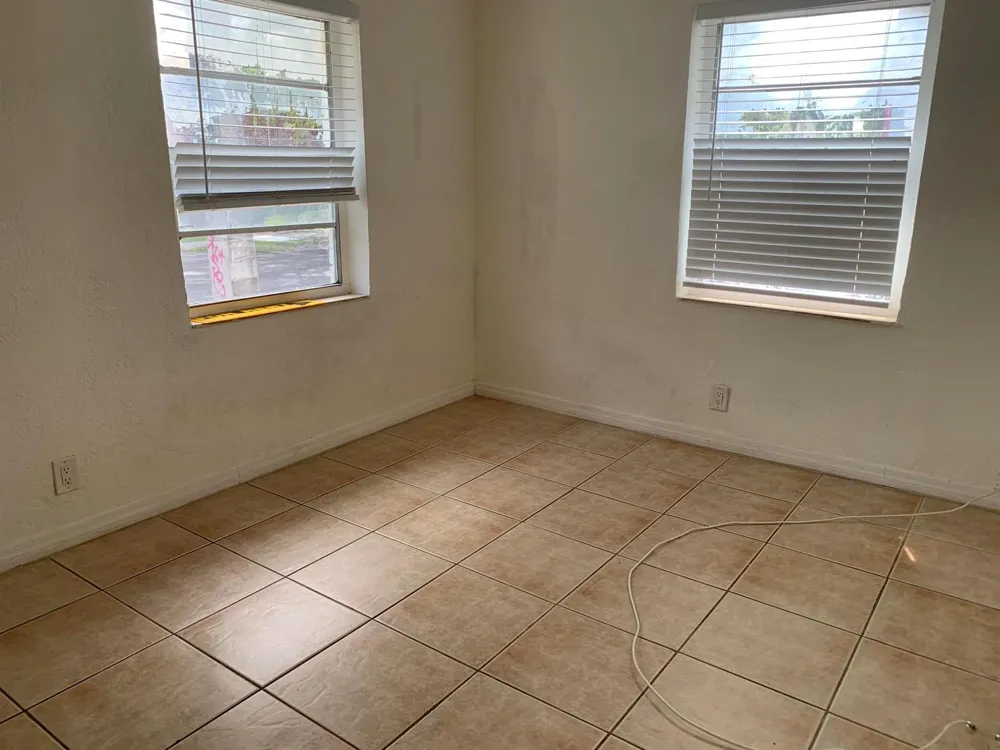 810 S 19TH AVENUE #1-2 Hollywood, FL 33020