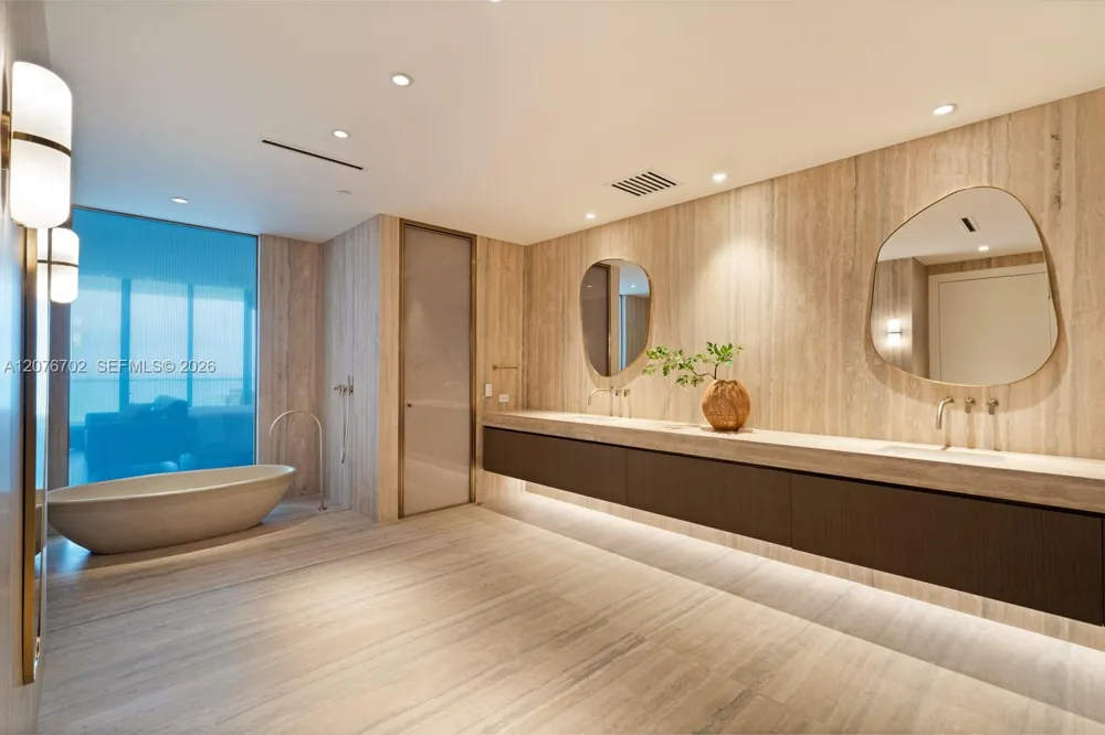 18501 Collins Ave #2301 Sunny Isles Beach, FL 33160