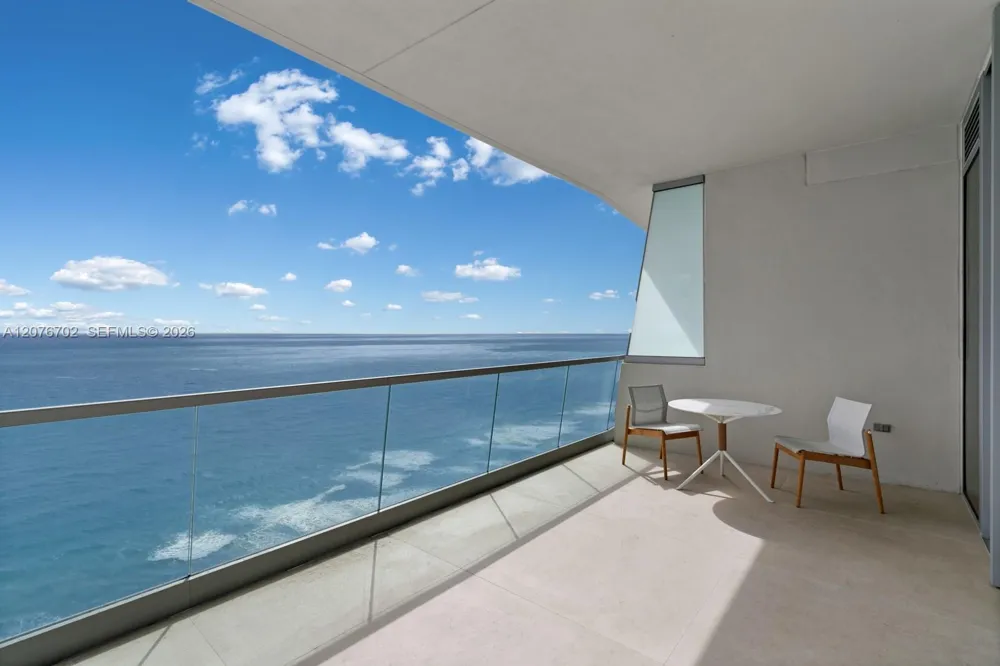 18501 Collins Ave #2301 Sunny Isles Beach, FL 33160