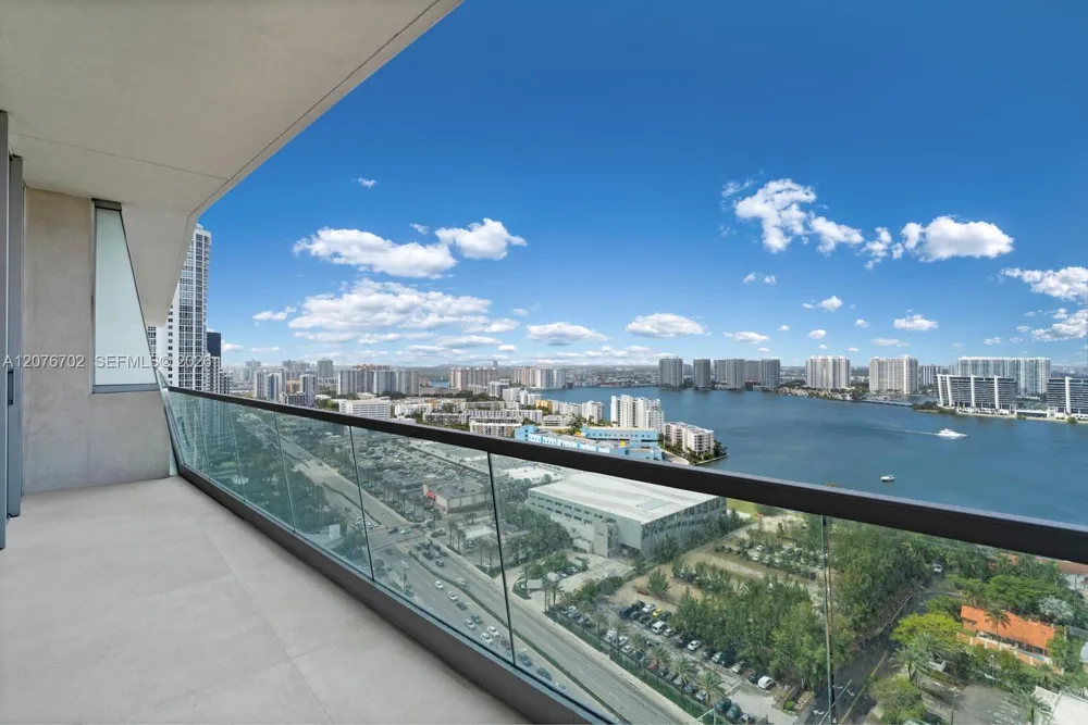 18501 Collins Ave #2301 Sunny Isles Beach, FL 33160