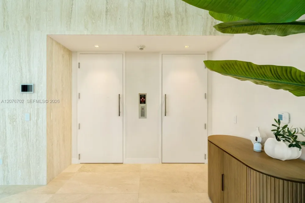 18501 Collins Ave #2301 Sunny Isles Beach, FL 33160