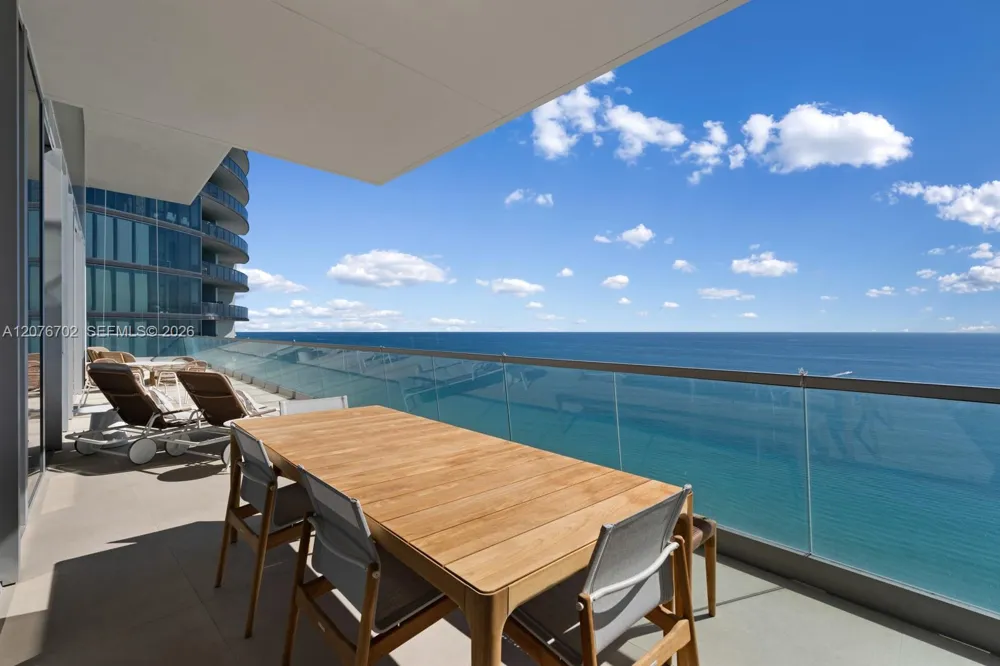 18501 Collins Ave #2301 Sunny Isles Beach, FL 33160