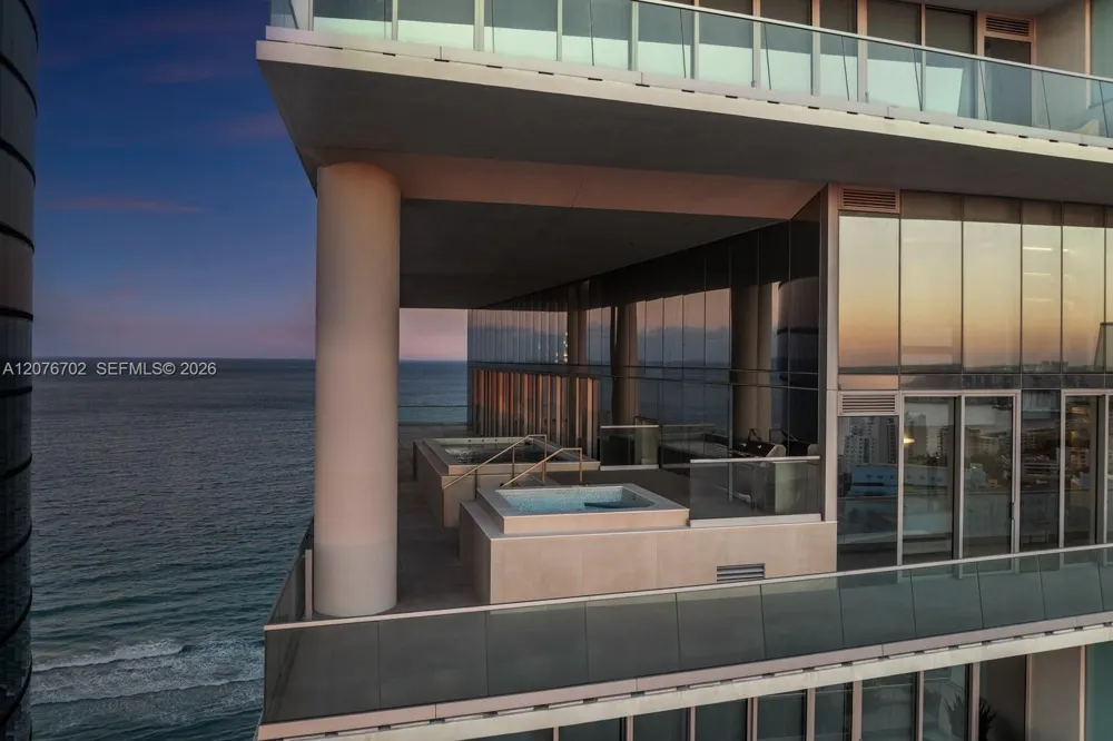 18501 Collins Ave #2301 Sunny Isles Beach, FL 33160