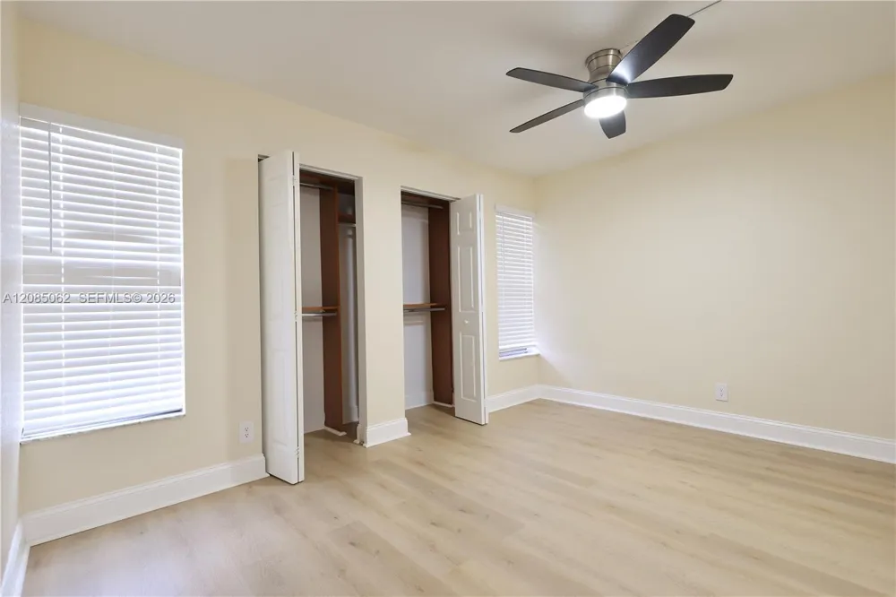 909 Twin Lakes Dr #3-F Coral Springs, FL 33071