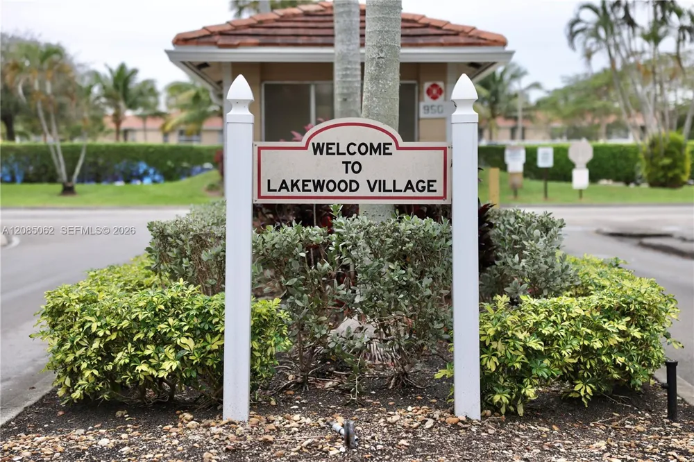 909 Twin Lakes Dr #3-F Coral Springs, FL 33071