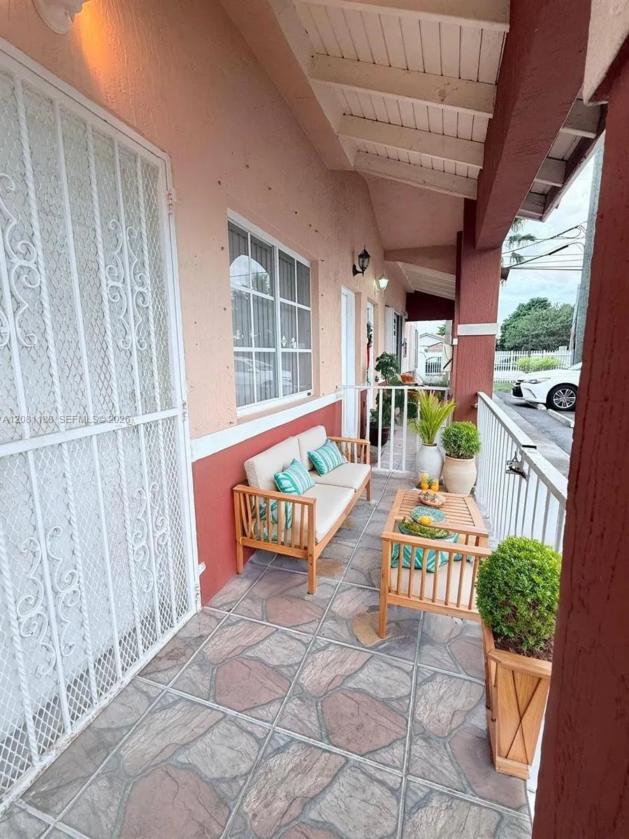 6801 W 36th Ave #102 Hialeah, FL 33018