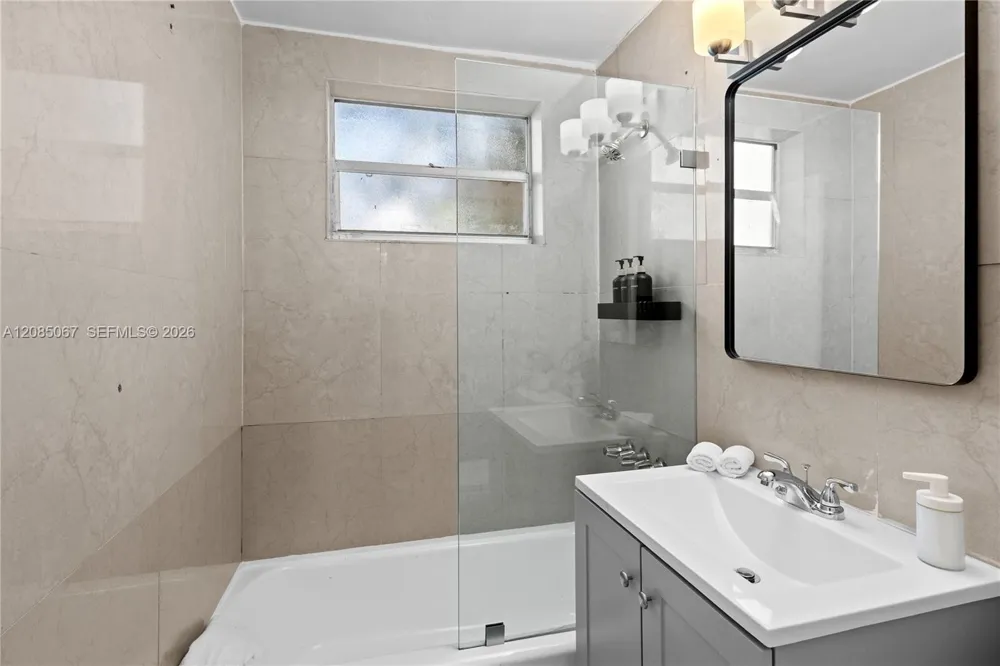 1685 Jefferson Ave #7 Miami Beach, FL 33139