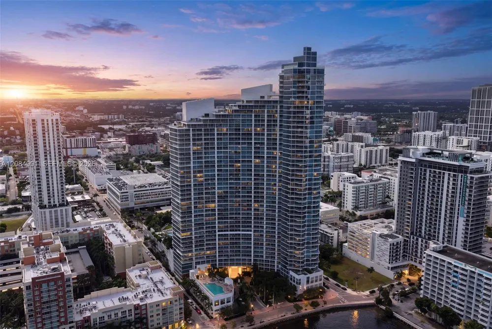 2020 Bayshore Dr #3708 Miami, FL 33137