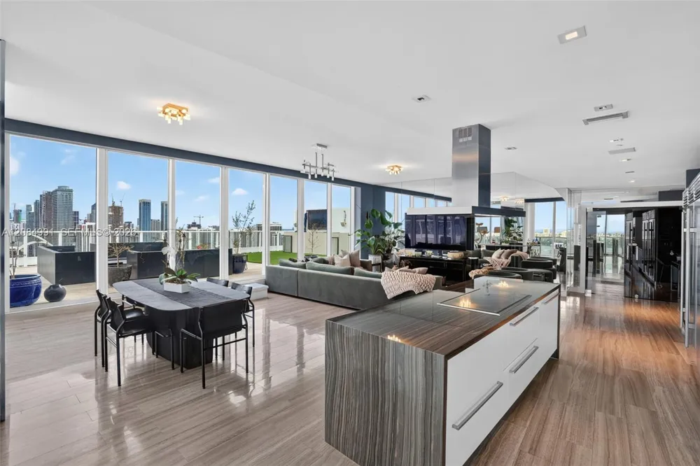 2020 Bayshore Dr #3708 Miami, FL 33137