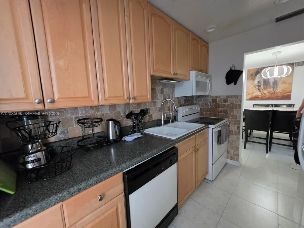 1431 S 14th Ave #119 Hollywood, FL 33020