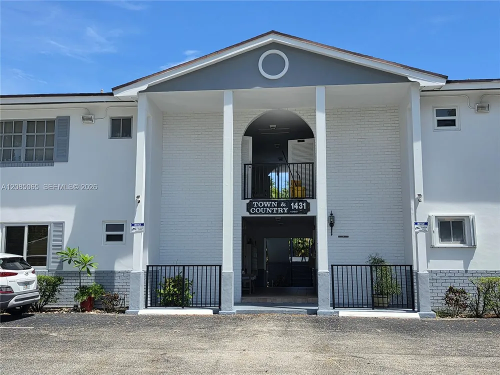 1431 S 14th Ave #119 Hollywood, FL 33020