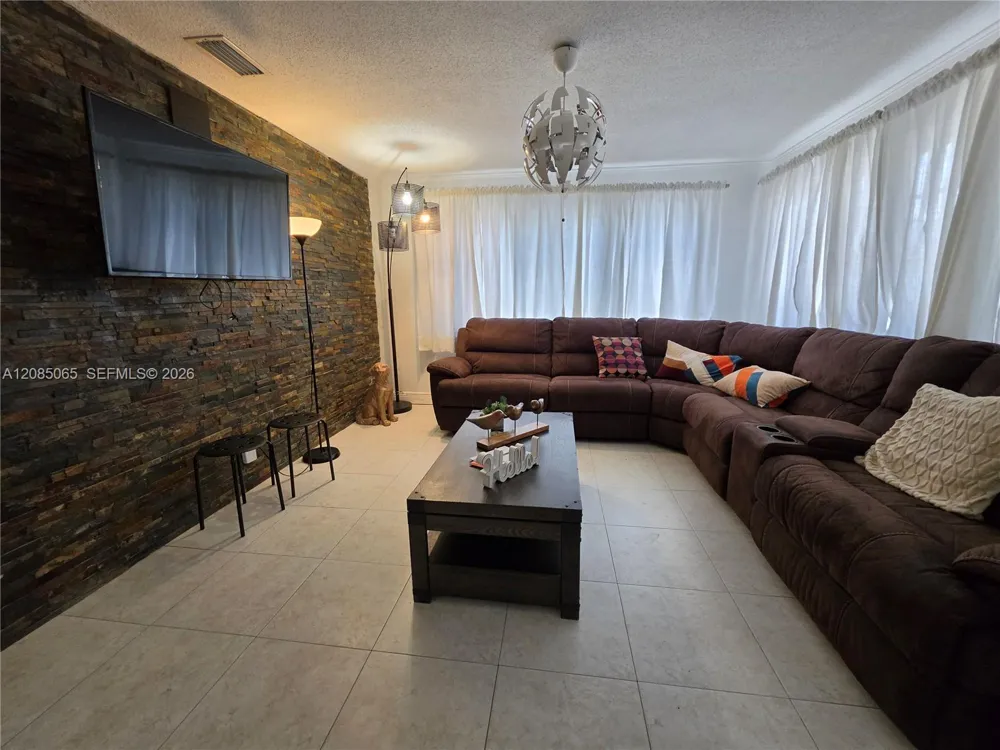 1431 S 14th Ave #119 Hollywood, FL 33020