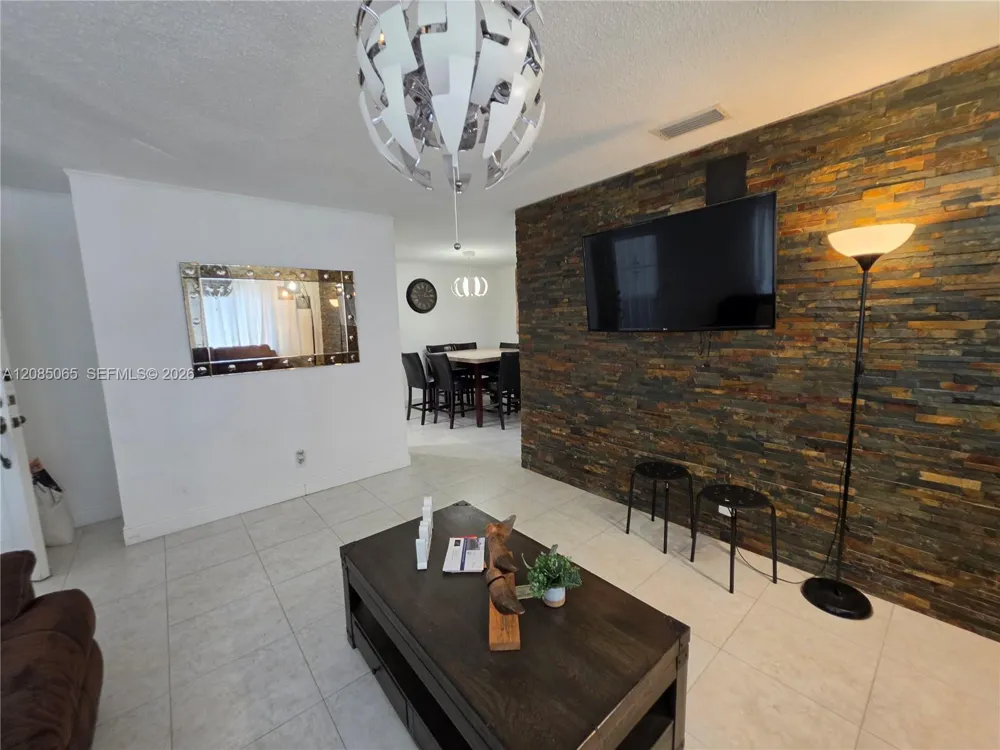 1431 S 14th Ave #119 Hollywood, FL 33020