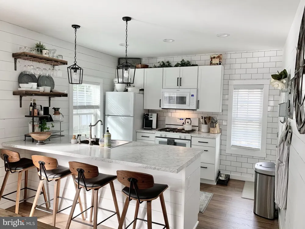 135 E WAYNE TERRACE Collingswood, NJ 08108