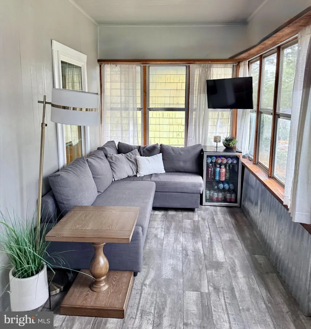 135 E WAYNE TERRACE Collingswood, NJ 08108