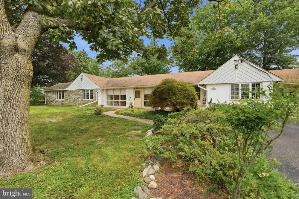 707 FORREST AVENUE Rydal, PA 19046