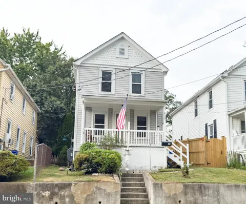213 W B STREET