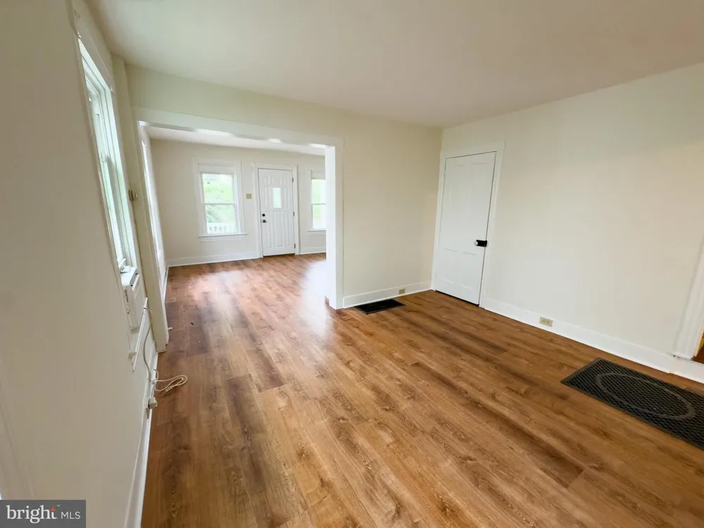 213 W B STREET Brunswick, MD 21716