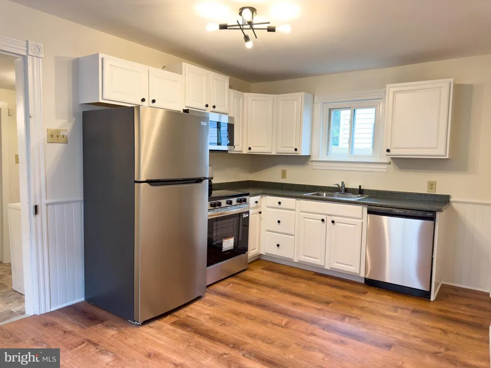 213 W B STREET Brunswick, MD 21716