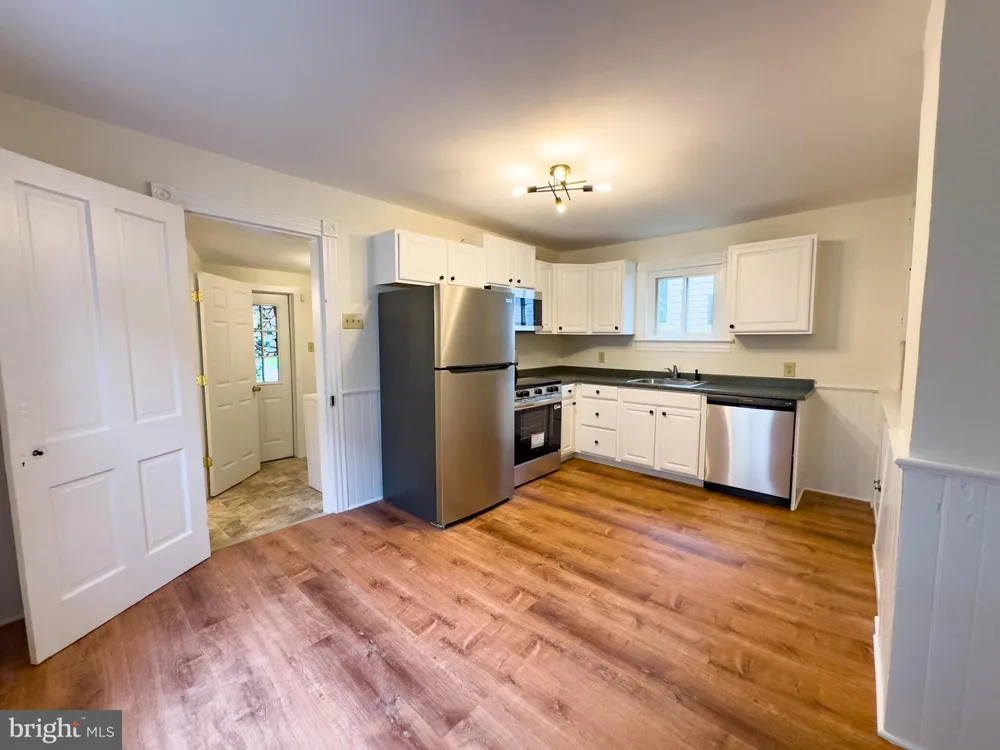 213 W B STREET Brunswick, MD 21716