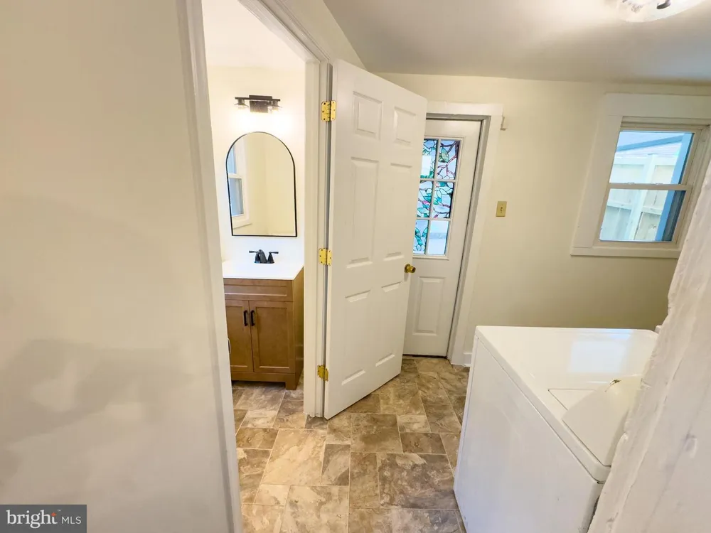 213 W B STREET Brunswick, MD 21716